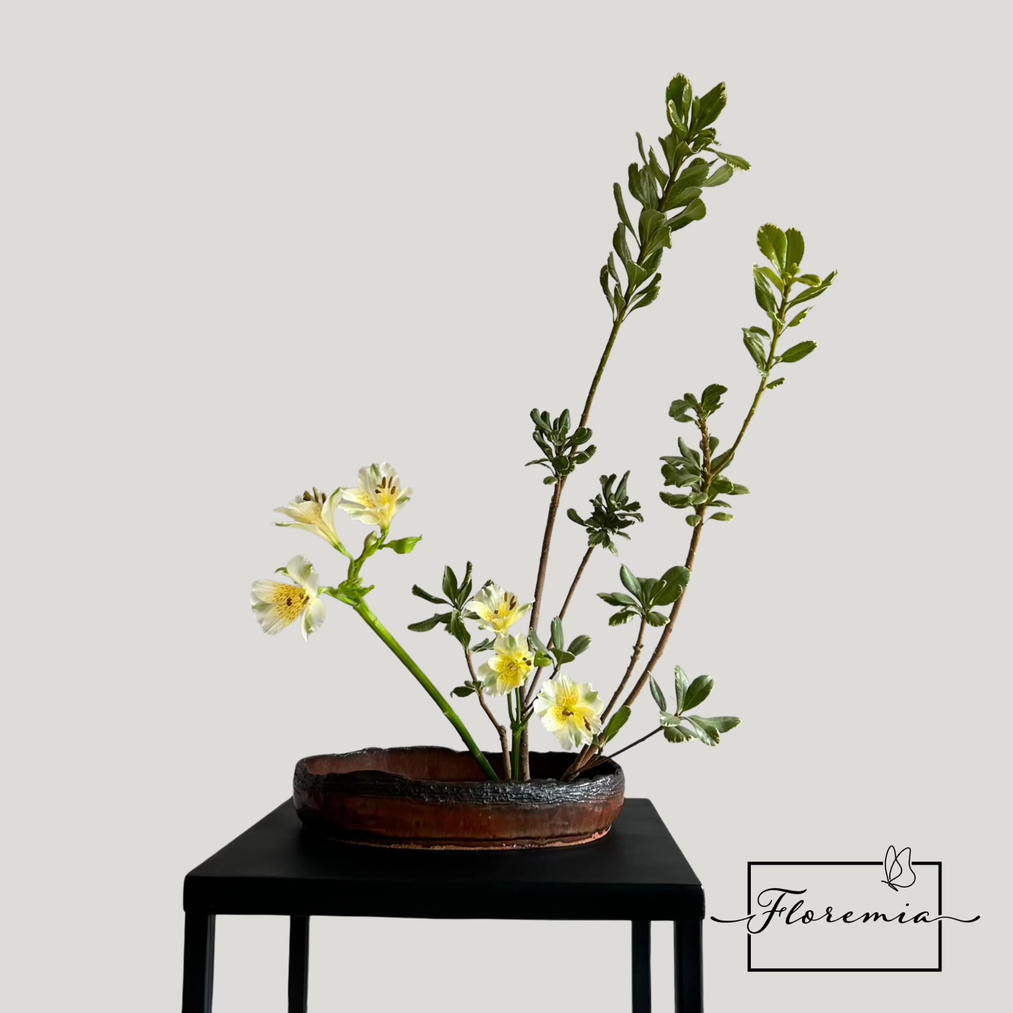 Tipo Ikebana Primaveral Tono Amarillo