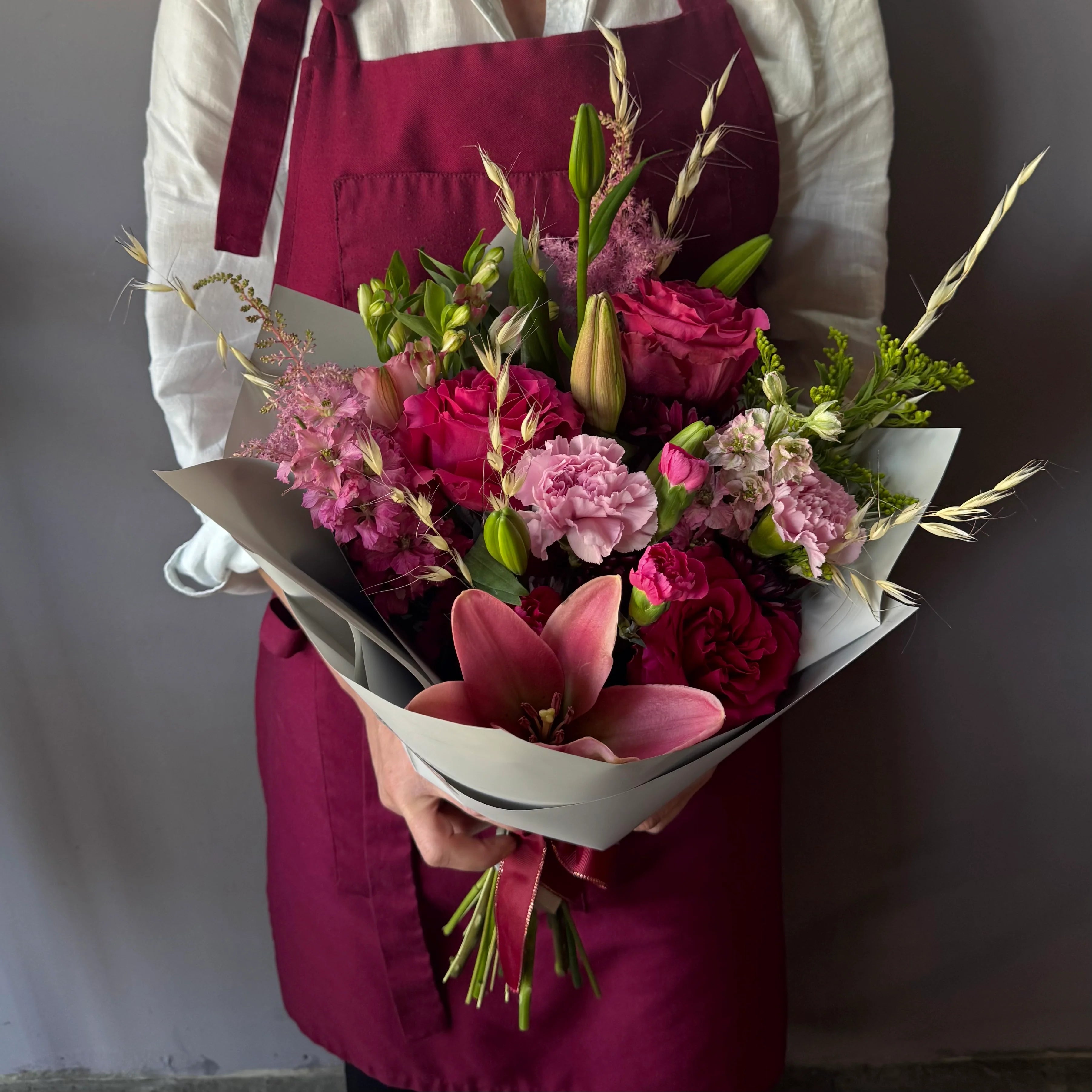 Ramo de Rosas y Lilium en tonos pasteles